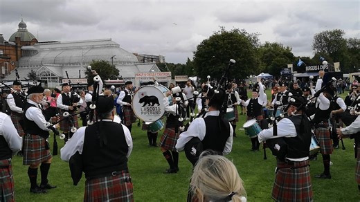 Los Angeles Scots Pipe Band on the Green | We Love Pipe Bands