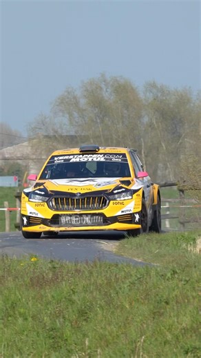 Sam Pex giving it all for 3dr place 🥉