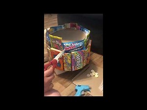 Wonka Candy Tower - DIY - Willy Wonka Party