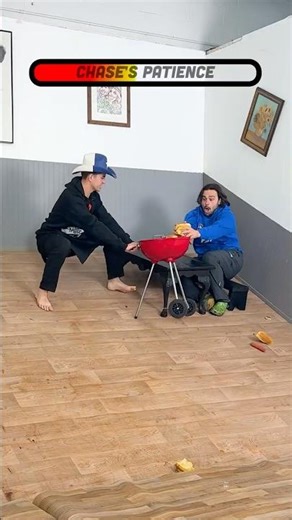 IMPOSSIBLE Tilted Room Challenge! 🌭