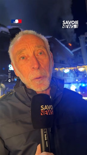 🔥 Incendie à l'Hôtel des Grandes Alpes - Point de situation à minuit Un incendie s'est déclaré ce mardi aux alentours de 19h00, au niveau des combles de l'Hôtel des Grandes Alpes, situé à Courchevel 1850. D'importantes fumées se sont dégagées de la toiture de l'établissement, nécessitant l'intervention rapide d'un important dispositif de secours. Le service départemental d'incendie et de secours de la Savoie a mobilisé 60 sapeurs-pompiers et 50 engins pour lutter contre le sinistre. Par mesure 