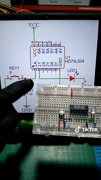 Cómo Leer Diagramas Esquemáticos en Electrónica