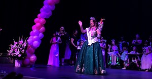 First 'Miss California Extraordinaire' crowned in a pageant of inclusion