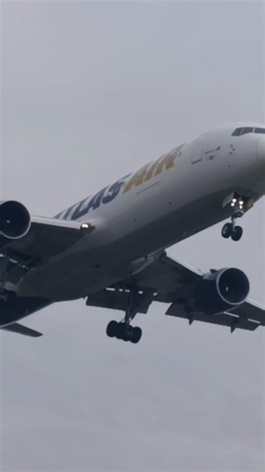 Atlas Air Boeing 767-31A(ER) / Landing @ Naples Capodichino Airport / RWY 24 (NAP/LIRN)