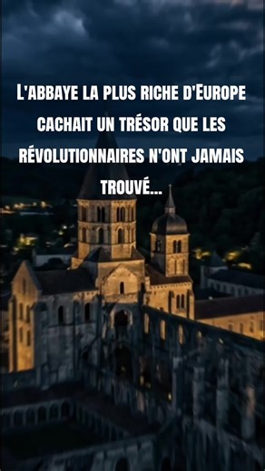 🔎 Secrets de France #102 L'abbaye de Cluny était la plus riche d'Europe. 🏛️ Avant l'arrivée des révolutionnaires en 1790, les moines ont caché leur trésor dans une crypte. Ils ont muré l'entrée et ont emporté le secret. En 2015, une cavité détectée sous les ruines. Fouilles interdites par le ministère de la Culture. Qu'est-ce que les moines ont caché ? Écris ta théorie 👇 📖 Le livre des 15 secrets de Paris → bio #cluny #bourgogne #abbaye #tresor