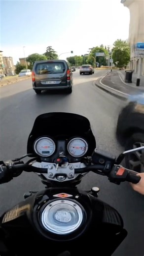 🏍️ in Traffic #city