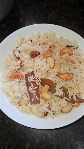 शादी वाला जीरा चावल|| wedding style jeera rice|| 🍚 😋 #rice #jeerarice #wedding #recipe #ytshorts #yt