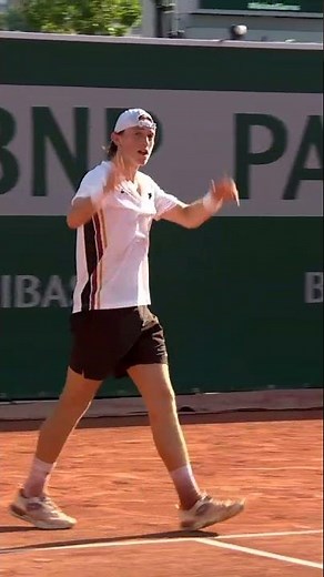 Huge set point from Buse 🇵🇪 #shorts