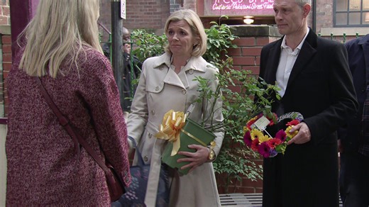 Leanne makes disturbing discovery about ex Nick in Coronation Street