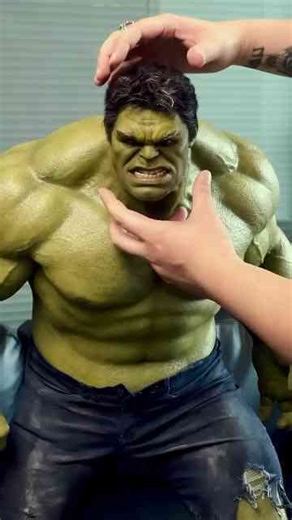 What makes the Queen Studios Hulk 1/3 scale figure special