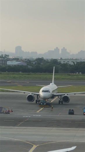 Starlux Airlines Airbus A321 - MSN 9208 B-58201 Taipei (TPE) Hanoi (HAN) JX715 Aero & Toy