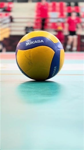 🏐 Service Challenge. Hit the Ball! 🎯 #volleyball #volleyballchallenge #volleyballworld