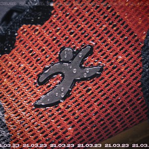 2.9K views · 70 reactions | ¡Prepárate para dominar el campo con nuestro próximo lanzamiento!  Atento a nuestras redes sociales ⚽️ I-RUN | Siempre va conmigo  #irun | I-RUN | Facebook