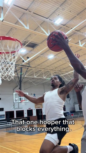 The throw off the glass was crazy😂 #fyp #viral #hoopersoftiktok #isthatflight #basketball