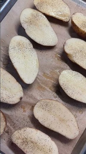 (Half) Baked Potatoes🥔 Need baked potatoes but like… not a whole one and need it to cook quicker?
