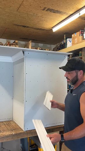 40K views · 3K reactions | Scarf joints. These are a much better choice for splicing moldings than a standard butt joint. Scarf joints greatly reduce the risk of being able to “see into” a joint. Scarf joints also increase the surface area of a molding which provides more area for wood glue to bond and work. The angle doesn’t have to be 45 degrees. 22.5, whatever you want. This method would apply to almost every molding. Level up. Give this a try. | Justin Metzler | Facebook