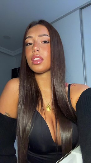 Videos de chiarita (@chiaaarita) con “sonido original - _glossisters_”