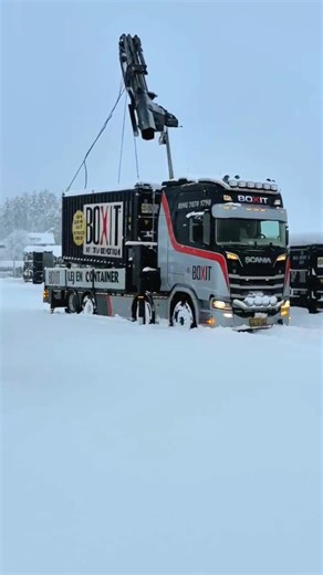 BOXIT | Full fart på vår containerdepå i Vagnhärad idag. Snö eller inte, vi kör på ❄️💪 #container #förvaring #boxit #förrådscontainer | Instagram