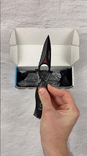 Which of these 3 black knives is your favorite? 🤔🖤