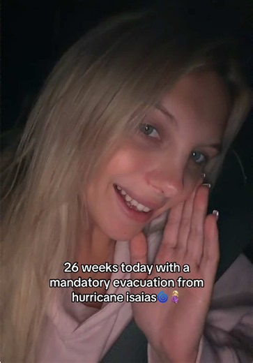 Was gonna wait it out but would rather be safe than sorry 🤷‍♀️🤍 stay safe out there everyone!! Happy 26 weeks to meee!🥳 #boymama #pregnancy #hurricane #fy