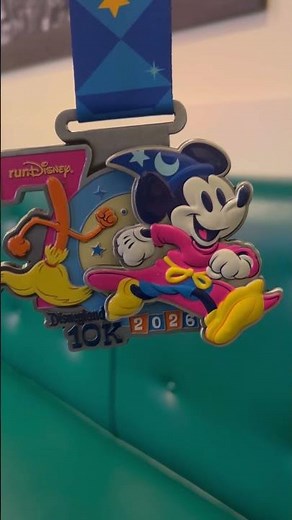 Disneyland 10K 2026 Medal 🪄 Sorcerer Mickey Runs the Show