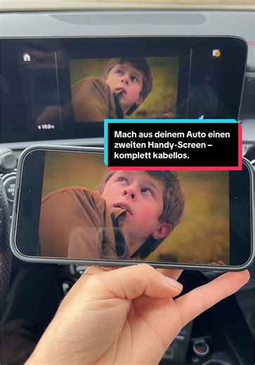 Mit Autosky Mirror Link spiegelst du deinen Handy-Bildschirm direkt auf dein Auto-Display 📱➡️🖥️ Aus kabelgebundenem CarPlay wird kabellos – alles easy über dein Handy gesteuert. 🔌 Voraussetzung: • Kabelgebundenes CarPlay • Handy mit USB-C Einstecken, verbinden, losfahren. 🔥 #carplay #mirrorlink #autosky #techgadgets #autohacks