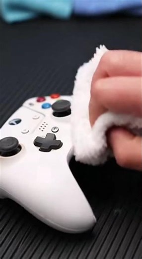 Game Controller Sparkles: Cleaned to Perfection #GamingGear #CleanController #SatisfyingClicks