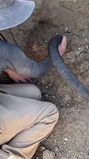 Dredging the Desert with a Shop Vac! 🏜️🔌 #ShopVac #DesertGold