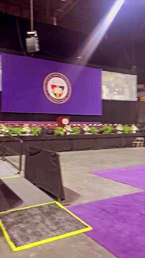 Let's give it up for the Holy Cross class of 2023! 🎉 🎓 #HolyCross2023Relive yesterday's celebrations: https://www.holycross.edu/photos-177-holy-cross-commencement-dcu-center | College of the Holy Cross