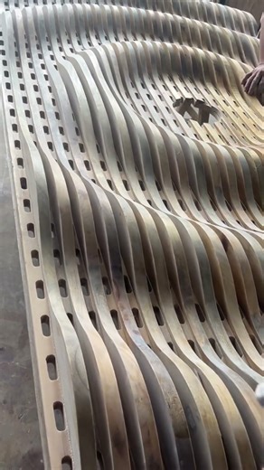 Making a wave board #carpenter #woodworking #wooddesigner