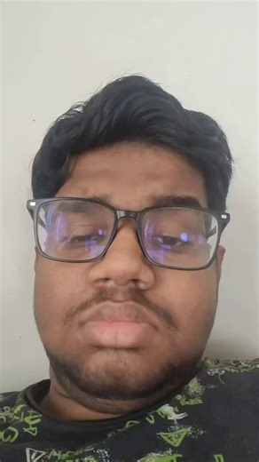 First person to have 4 chin 😭