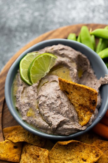 5 Minute Black Bean Hummus