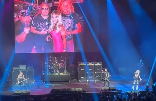 Watch: SEBASTIAN BACH Pays Tribute To ACE FREHLEY With Cover Of KISS's 'Shock Me' During Connecticut Concert