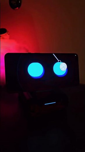 LOOI randomly started hypnotizing! 🕰️ #looi #looirobot #ai #artificialintelligence #robot
