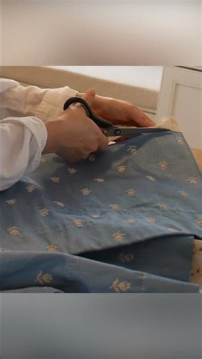 I turned this $5 valance into a custom pillow #upcycle