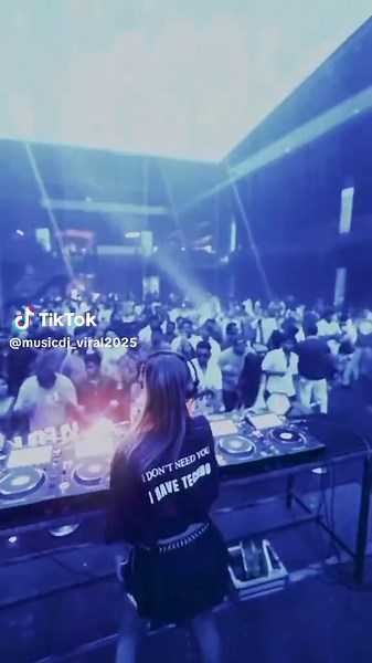 Dj remix viral Tiktok 2025 #djviral2025 #djremix #techno #music #Festival #dj #remix #djremix #technotok #hardtechno #musicdj #storytime #djremix2025 #musikdj #party #rave #electronicmusic #remixes #hiphopmusic #sound #musicremix #breakbeat #beat #jedagjedug #priascorpio💚🦂 #sangattakutaitimur