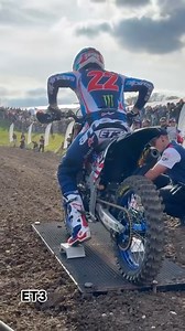Really cool to watch all the differences in start techniques, especially between American and GP riders. What are some of the differences do you notice? What are the main things you focus on when the gate is about to drop?? 🎥: @bigmxradio #MotoSportDotCom | MotoSport