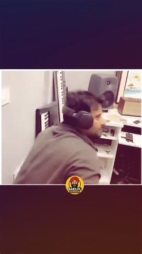 Baklol Singh (बकलोल सिंह) on Instagram: "ਡਡਡ ਕੀ ਹੁੰਦਾ bc😂😂 My guys were like, “Piece of cake, we’ve got this” 😂, until the light plug decided to be a party pooper 🤣. I was laughing so hard watching them wrestle with that plug, I almost spilled my coffee 🤣. They’re like, “What’s the big deal, it’s just a little plug” 😂, and I’m like, “Dude, it’s a semi-trailer, not a toy truck” 🚚. Finally, after what felt like an eternity, they got it hooked up, and I was like, “Yay, you guys did it” 🎉. B