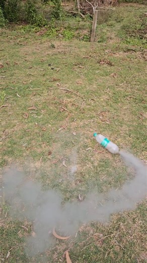 Crazy Science Experiment with Bottle Pressure 💥 #shorts #experiment