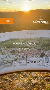 C’est lundi ! On vous propose de commencer la semaine par la visite au crépuscule d’Anduze, porte des Cévennes, sous l’angle de son patrimoine religieux. ⛪️🏛️ Merci à Laetitia Boschet de Poudre d'Escampette pour cette visite passionnante ! La prochaine visite de Laetitia aura lieu ce samedi 13 décembre à Saint-Jean-du-Gard. 🥾 Bonne nouvelle, c’était lundi 🙂 #Cevennes #Anduze #Gard #Oraterra | Les Cévennes d'Oraterra