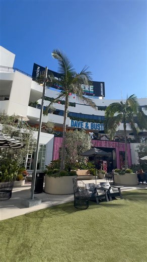 Pearly Shell on Reels