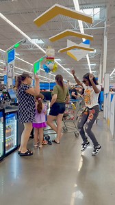 WALMART VIBES (Brandon, FL) | HAVE FUN IN LIFE 🫶🏾💗🤩#fyp #trending #dance #Lifestyle #tiktokban #vibes #young_baduu #walmart #dancer #vibecrew #swisher3x | Young Baduu