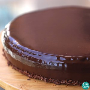 4M views · 88K reactions | Chocolate Mirror Glaze Cake | Eggless more recipes - https://goo.gl/ACAALT subscribe on Youtube - https://goo.gl/FpUvf1 | Yum Curry | Facebook