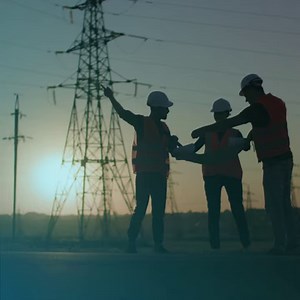 El software AutoCAD es una herramienta eficaz para elaborar los planos eléctricos en general, desde dibujar un simple contactor hasta planos más complejos. Por eso, este curso te enseña a dibujar planos de instalaciones eléctricas industriales utilizando el software Autocad donde lograrás Solicita información vía WhatsApp aquí 👇 ✅ Trujillo ➡ https://wa.link/4mqh5y ✅ Lima ➡ https://wa.link/3nkt0u ✅ Arequipa ➡ https://wa.link/ol85ha | Tecsup - Programas De Extensión
