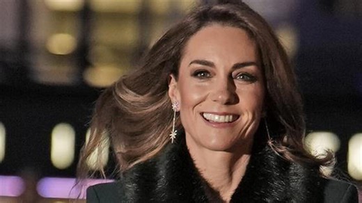 Prince William, Kate Middleton and their 3 kids reveal holiday card