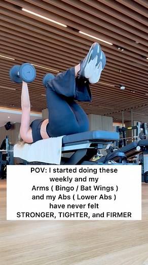 Target your arms (yes… those bingo wings be Gone 💪😉) and your lower abs — this combo is SO good, hun ! 🔥 This move is always inside my 5-week Home Workout Program: Pilates Strength — the one that gets you toned, strong, and confident from home. Link 🔗 is in the comments below 👇 Not sure what weights to use? Drop me a message — I’ve got you. Mama to mama, woman to woman. 💛 #KimmyFitness #WomenWhoWorkout #MomStrength #TonedArms #LowerAbs #ArmWorkout #CoreWorkout #HomeWorkout #FitMoms #WomenO