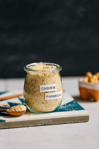 Yeast-Free Cashew Parmesan (5 Minutes!)