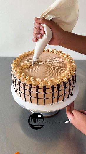 torta de cumpleaños #tutorial #cakedecorating #cake #chocolate | Pasteles Creativos