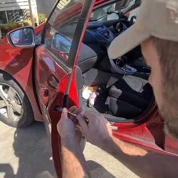 Hyundai elantra front door handle removal #carhacks#carlovers #diy