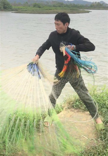 Outdoor Cast Net Fishing Techniques